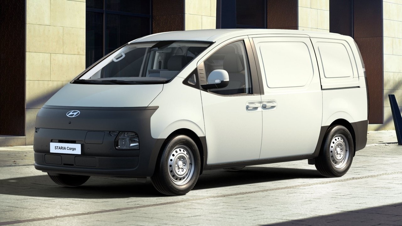 Hyundai Staria