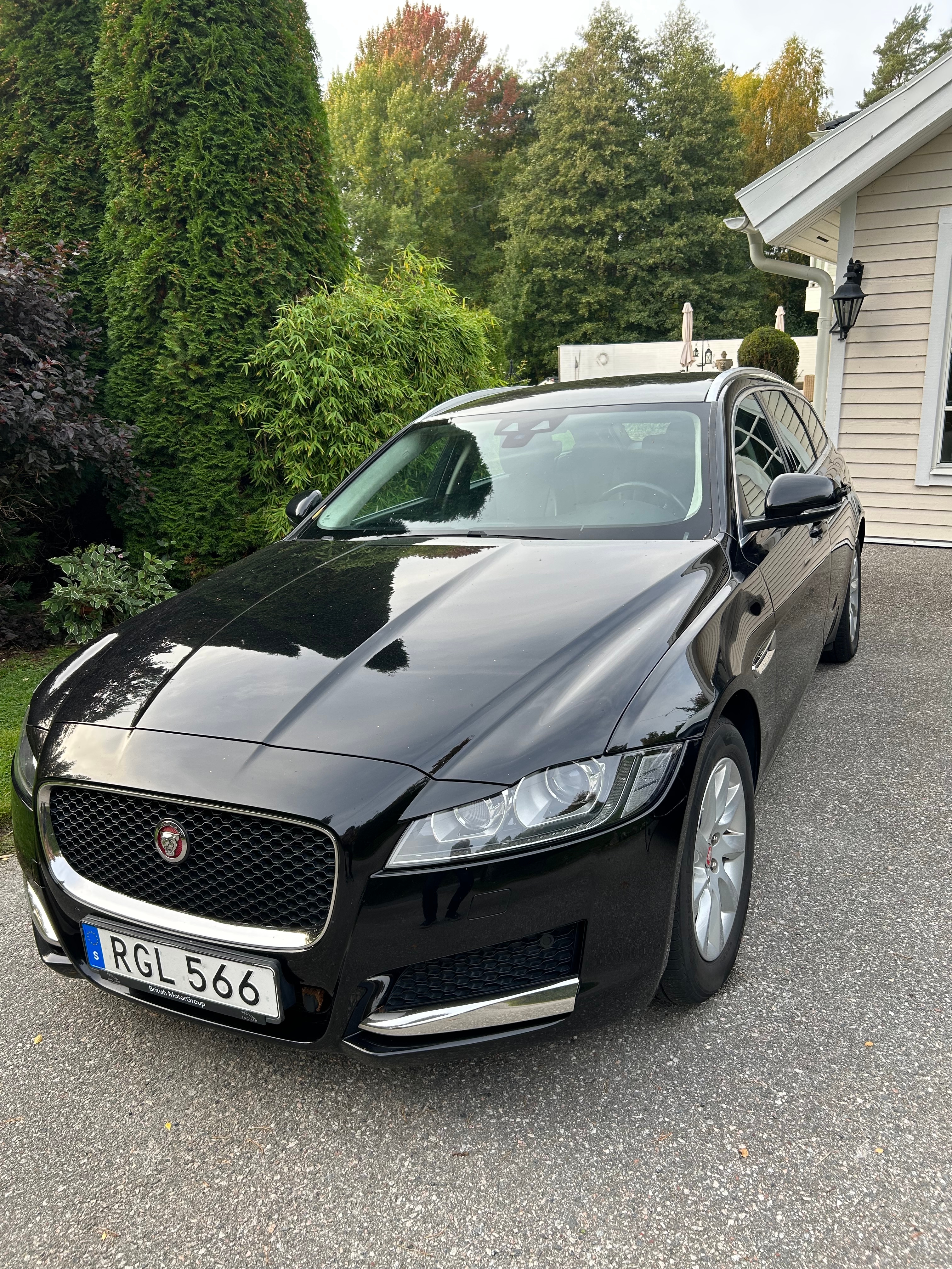 Jaguar XF