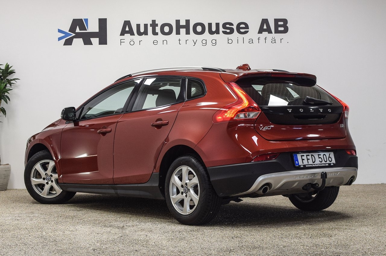 Volvo V40 Cross Country 2015, photo 2/10