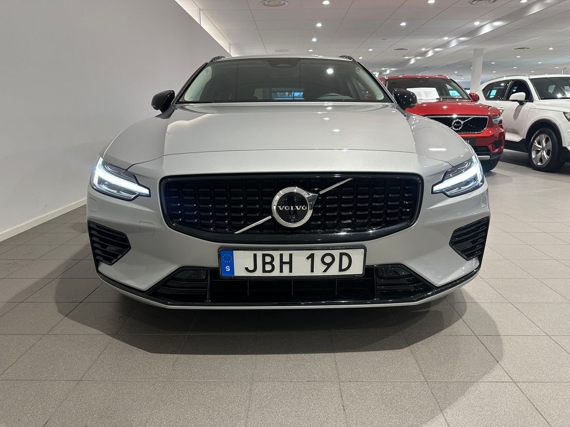 Volvo V60 T6 Plus Dark Nordic Edition 2025, bild 7/10