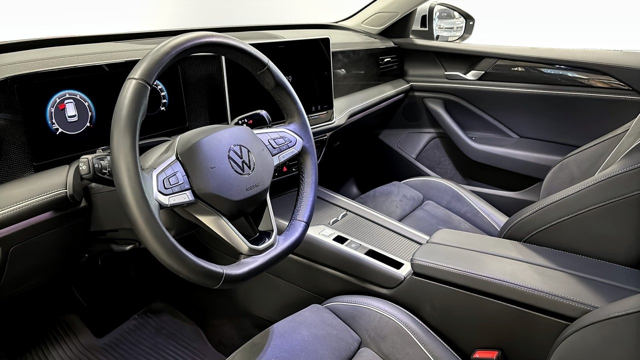 Volkswagen Passat 2025, bild 7/10