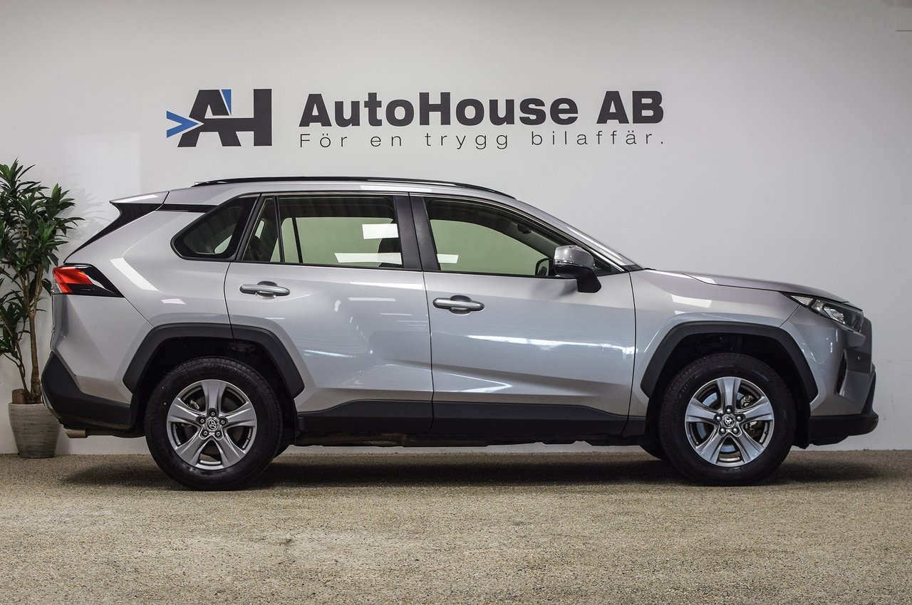 Toyota RAV4 Hybrid AWD-i Drag 2024, bild 3/10