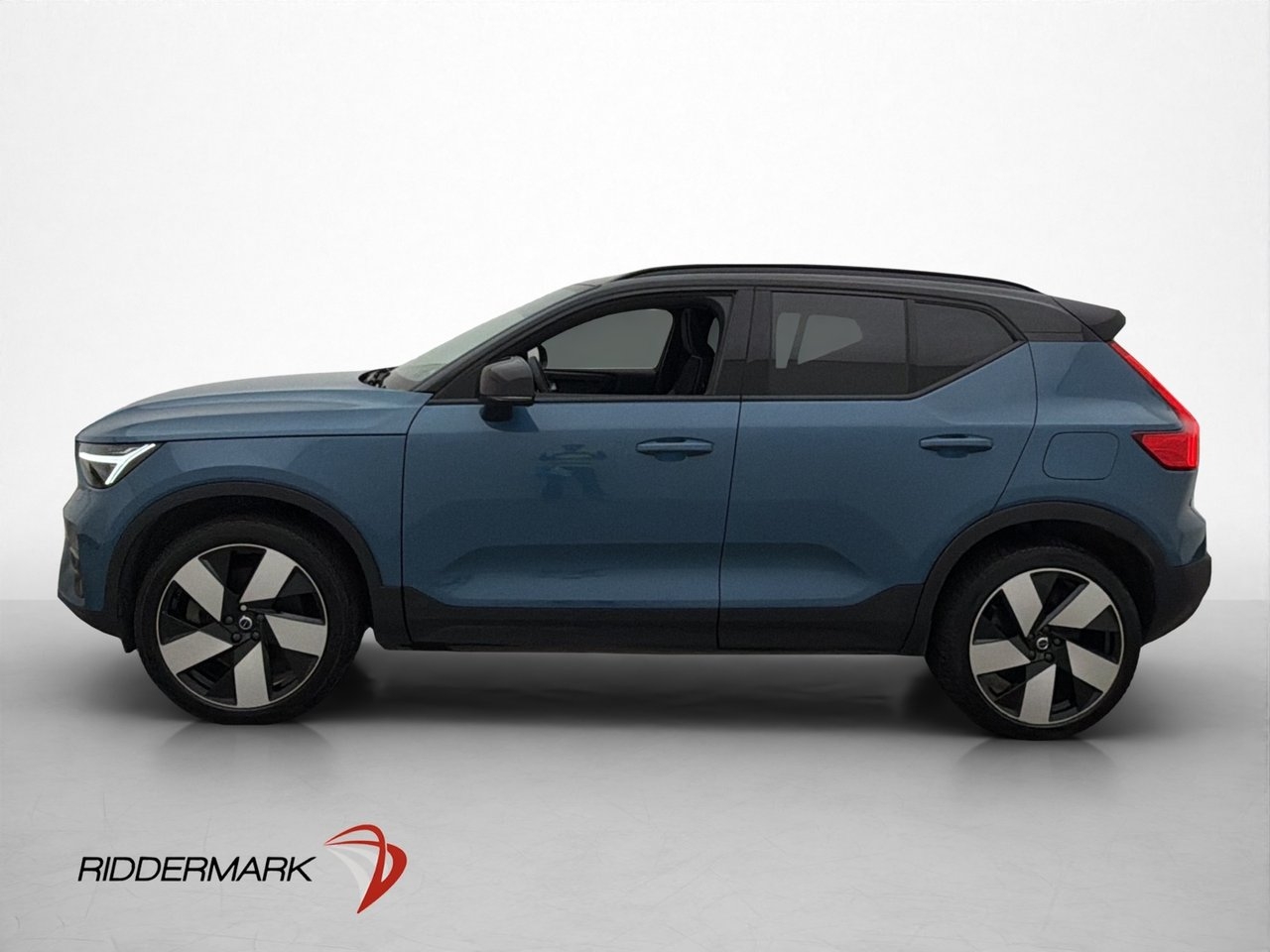 Volvo XC40 2023, photo 5/10