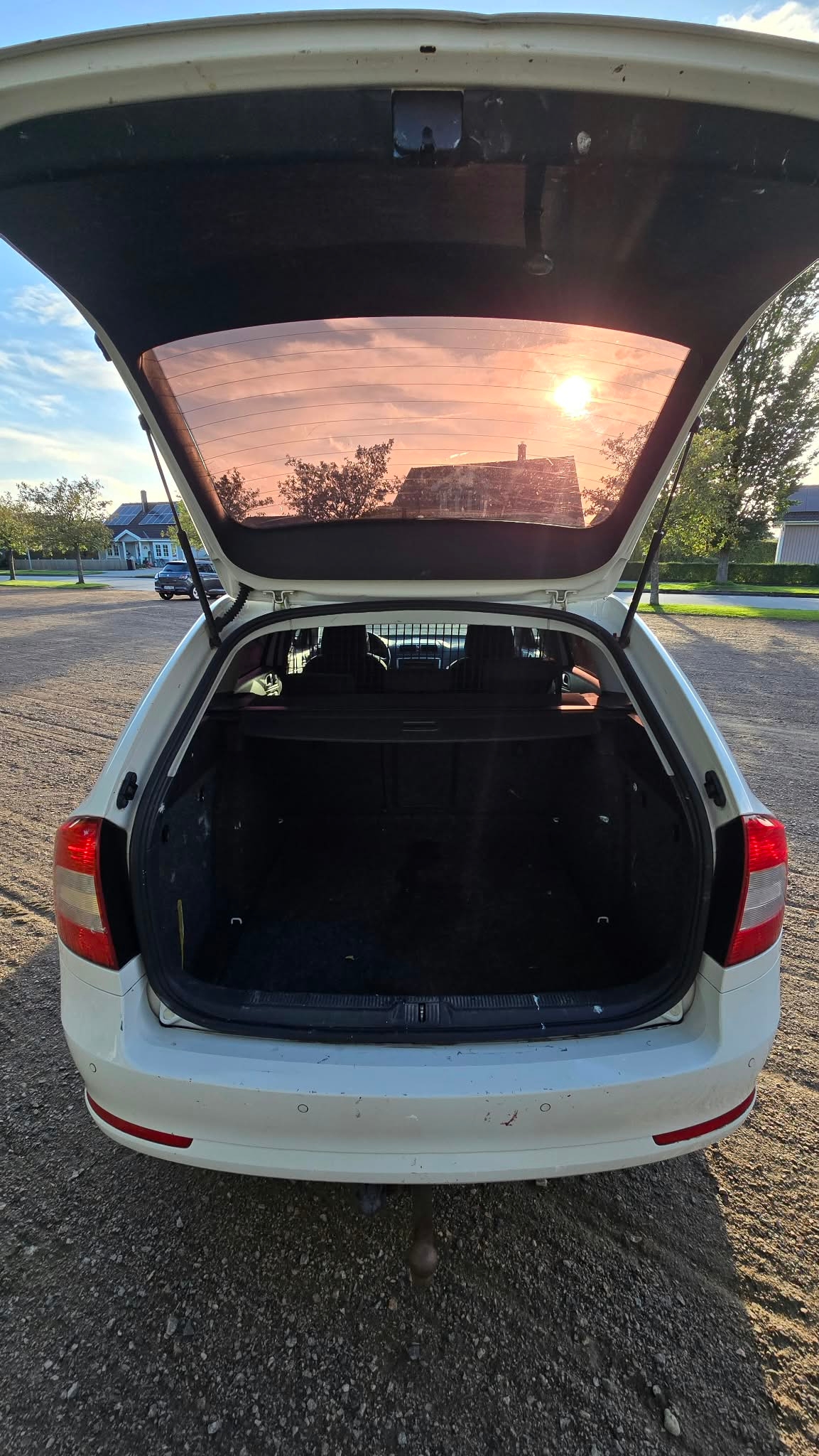 Skoda Octavia Kombi 1.6 TDI Manuell 2011, bild 6/10