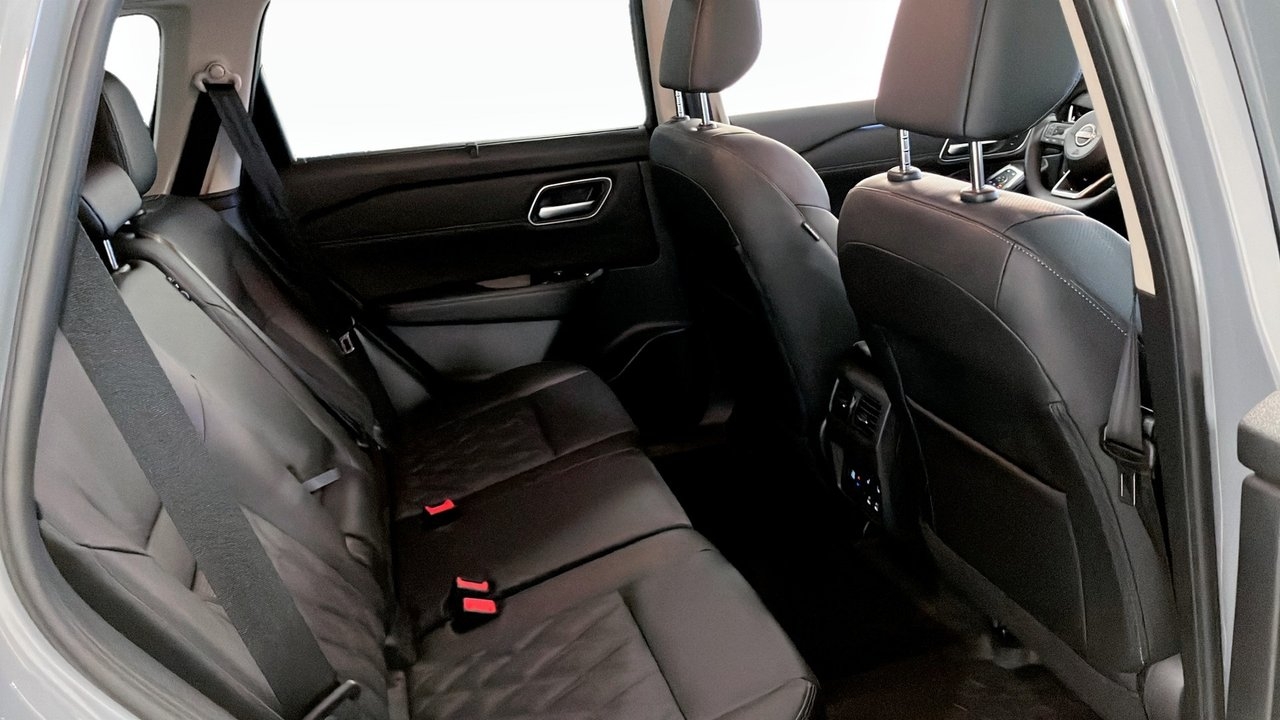 Nissan X-Trail 2025, bild 6/10