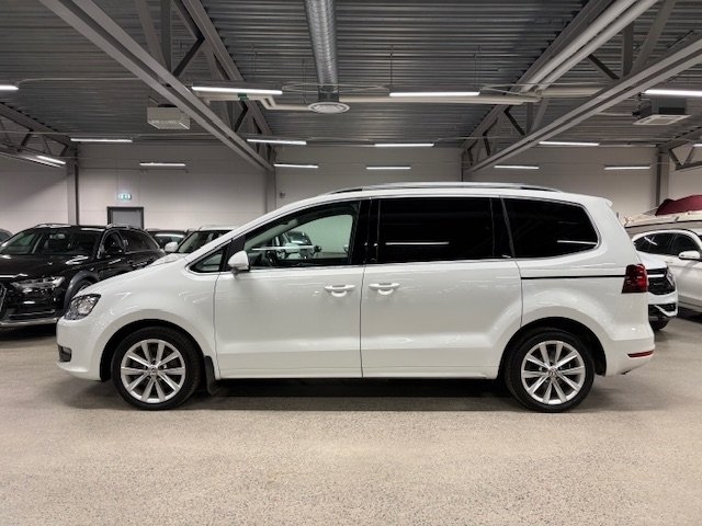 Volkswagen Sharan 2016, photo 2/10