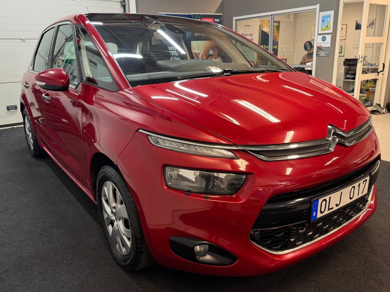 Citroen C4 Picasso 1.6 HDi 116hk EGS 2014, bild 4/10