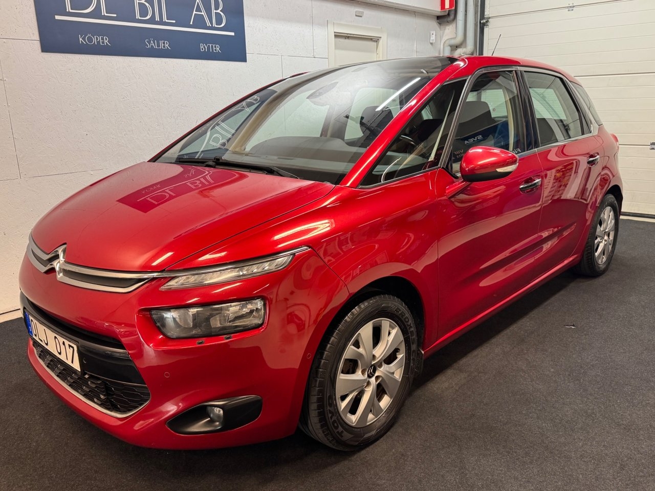 Citroen C4 Picasso 1.6 HDi 116hk EGS 2014, bild 2/10