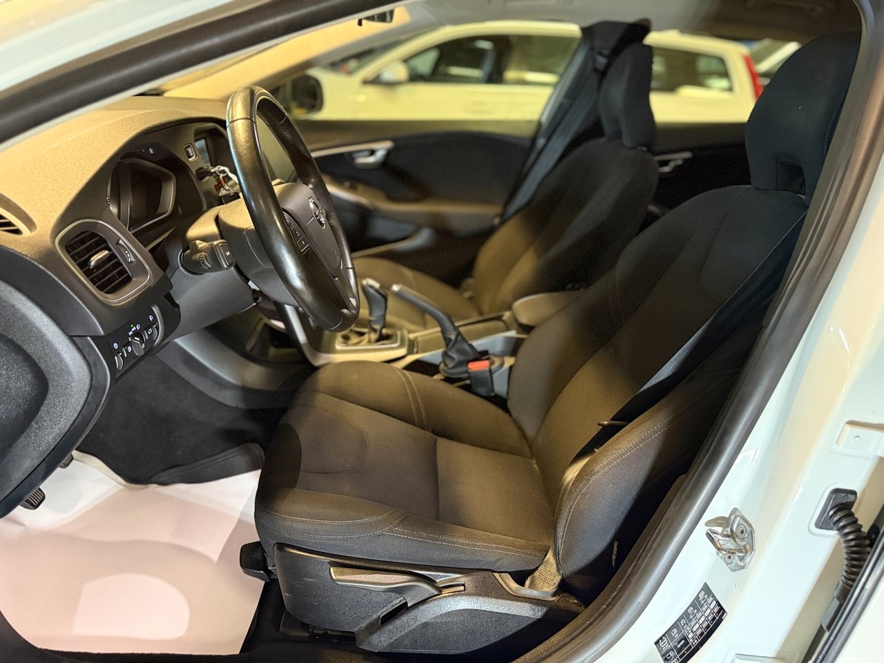 Volvo V40 D2 (120hk) 2017, bild 7/10