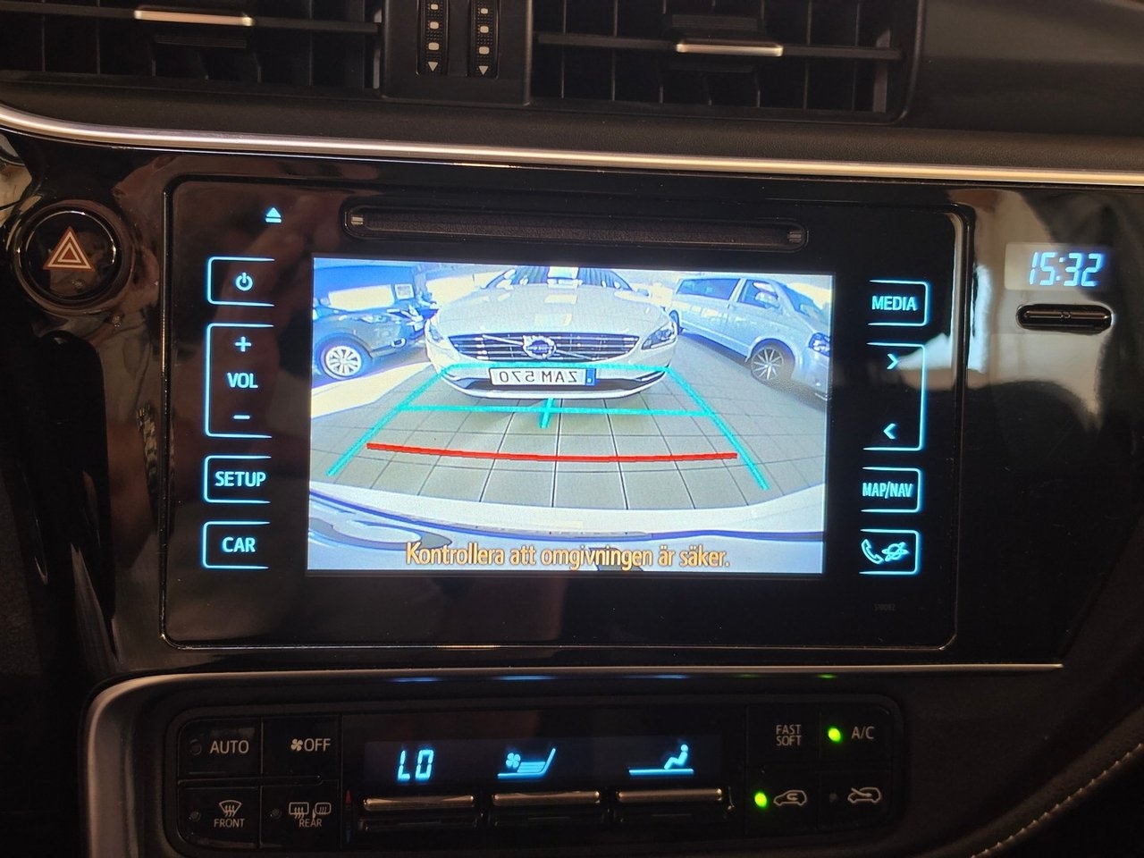 Toyota Auris 2016, bild 7/10