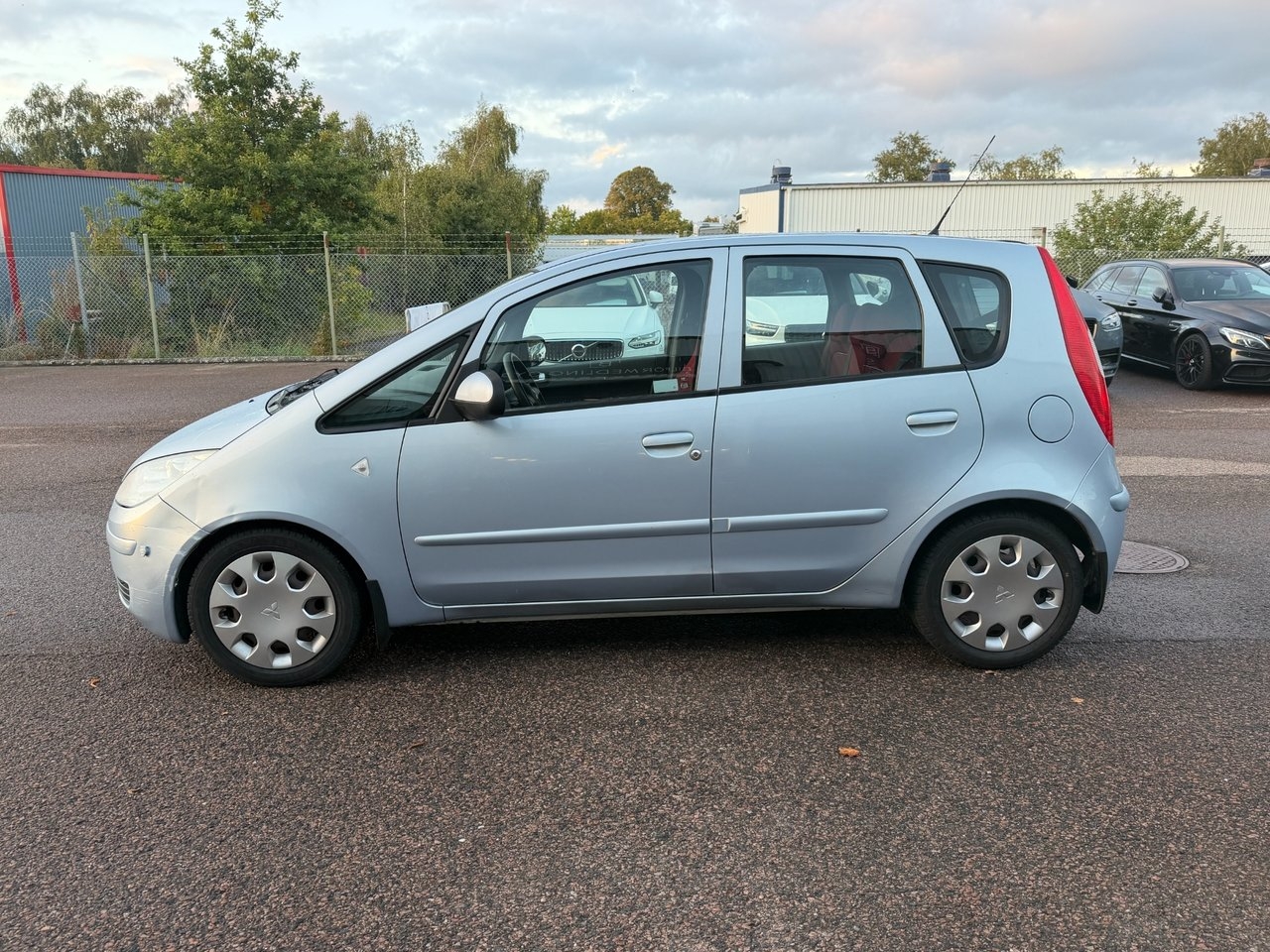 Mitsubishi Colt 1.3 MIVEC 2005, bild 3/10