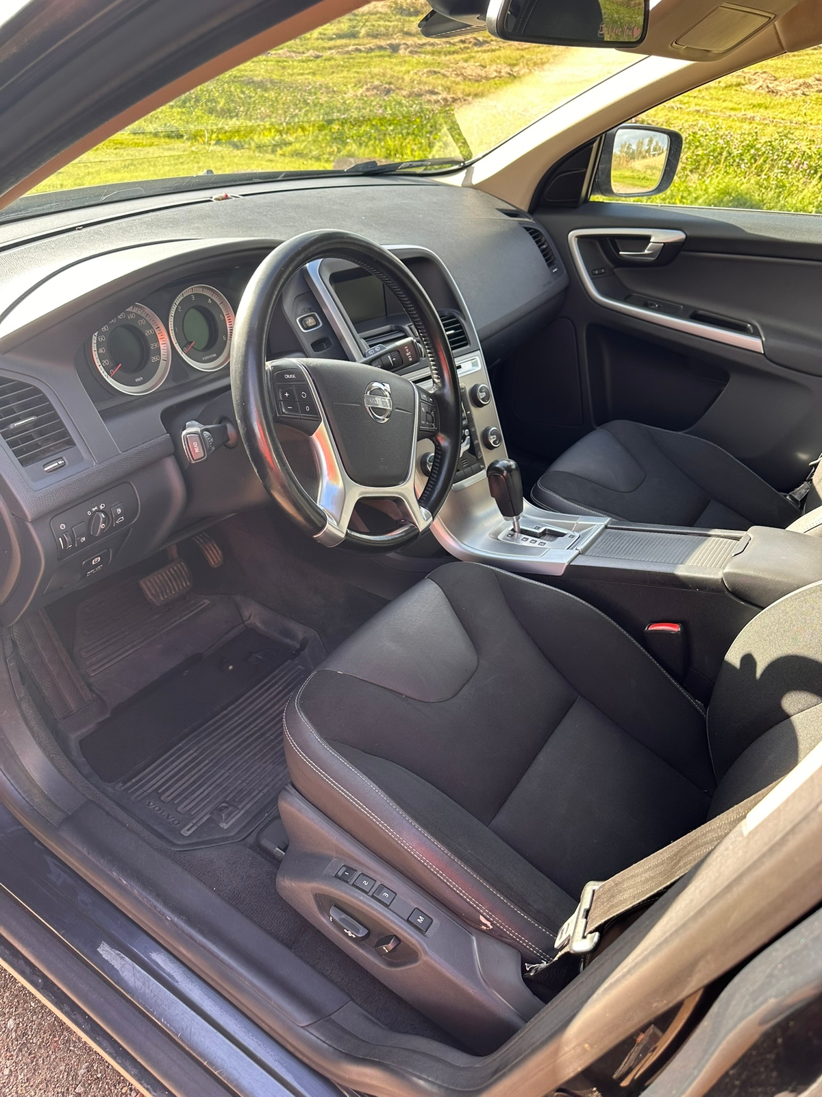 Volvo XC60 D5 AWD Geartronic 2011, bild 5/7