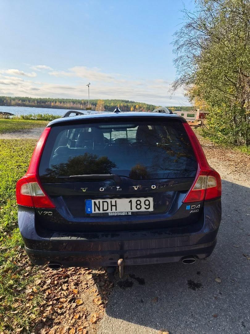 Volvo V70 D4 AWD Geartronic 2013, kuva 4/10