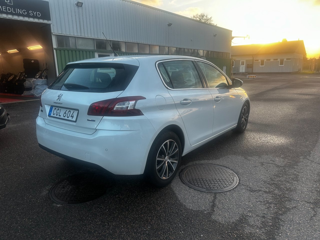 Peugeot 308 1.6 BlueHDi 120 HK 2015, bild 4/10