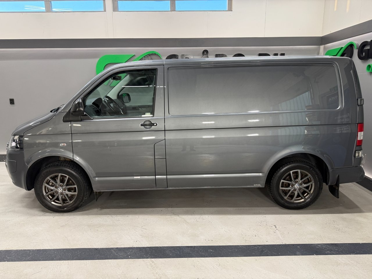 Volkswagen Transporter 2013, bild 2/10