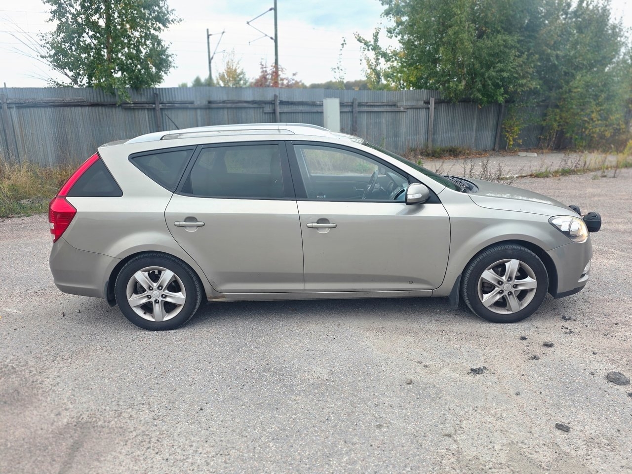 Kia Ceed 2010, bild 4/10