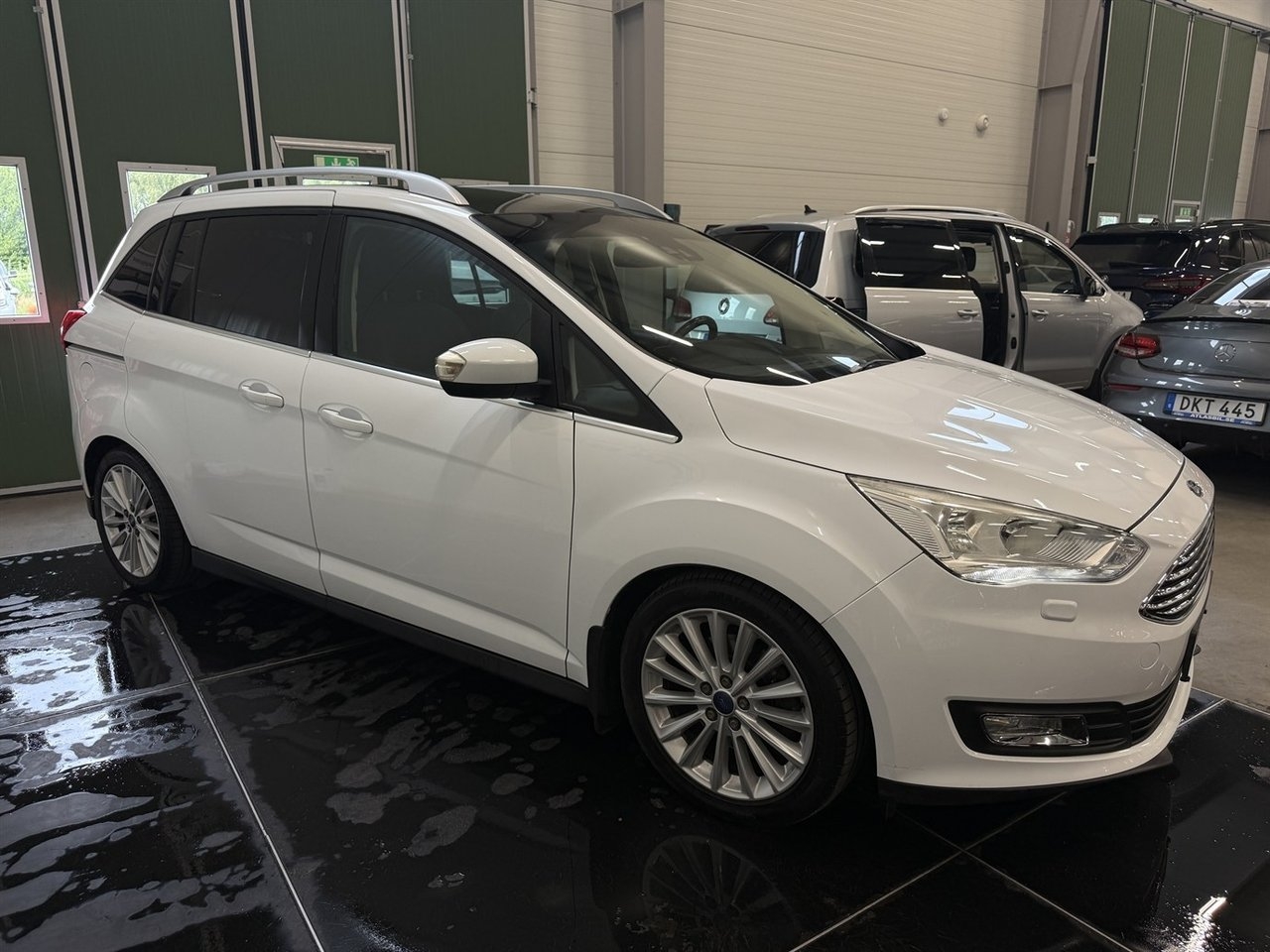 Ford C-Max 2016, kuva 6/10