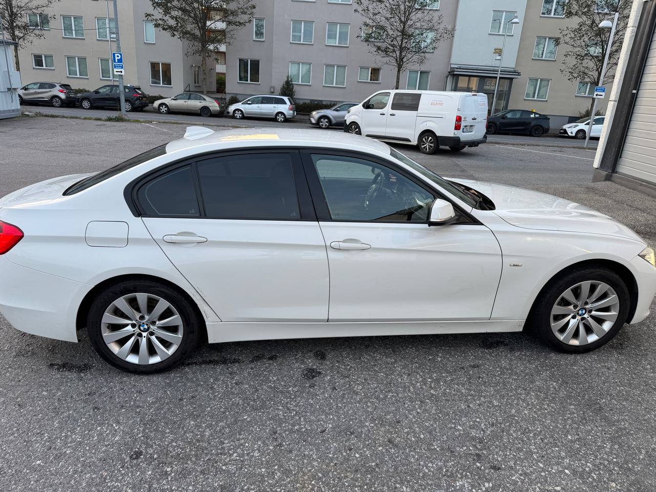 BMW 320 d Sedan Steptronic 2013, bild 5/10