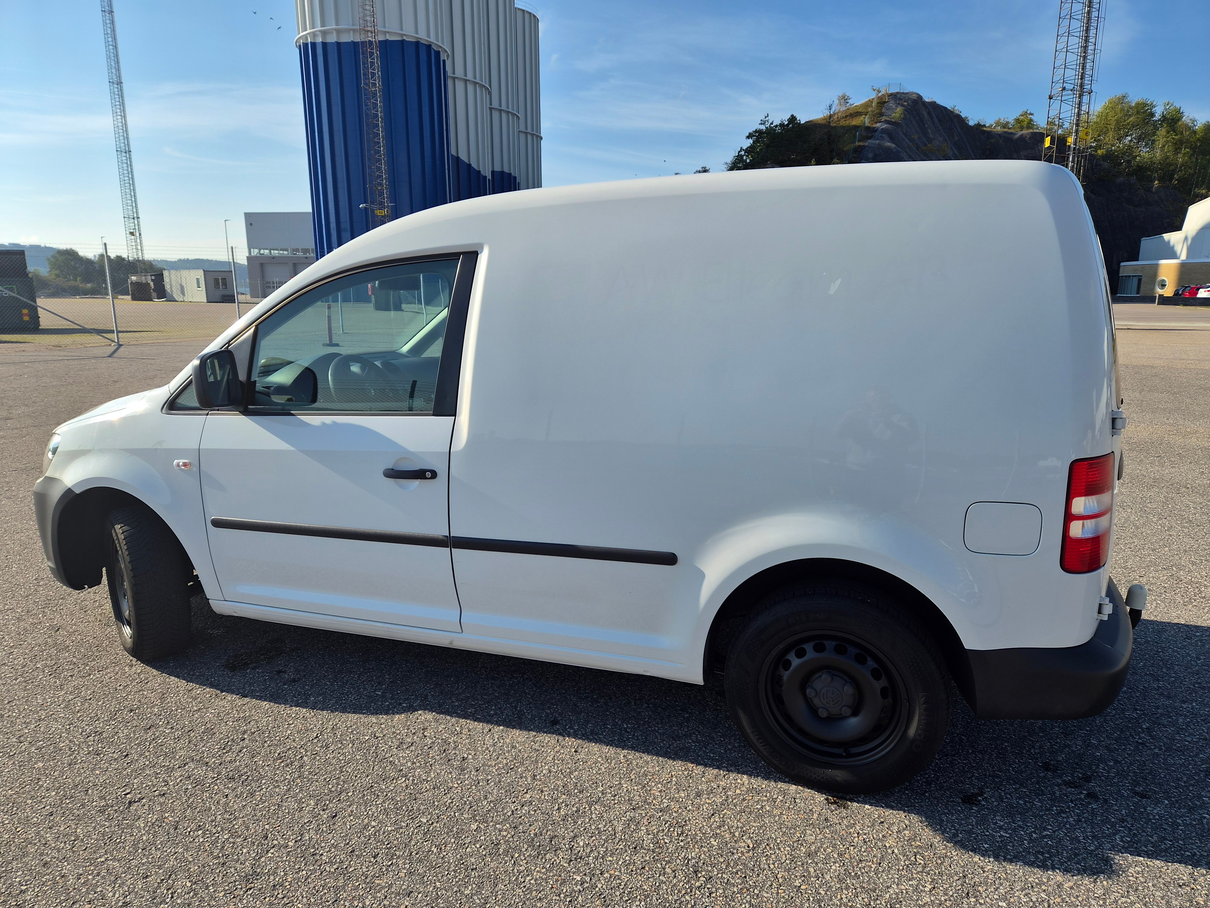 Volkswagen Caddy Skåpbil 1.6 TDI Manuell 2011, bild 3/10