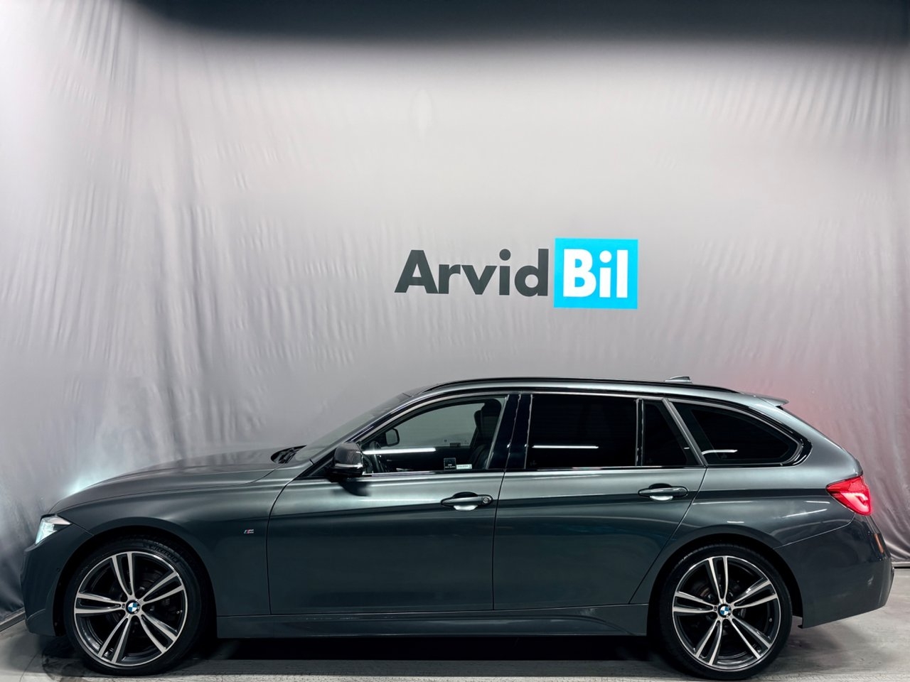 BMW 330 2016, bild 3/10