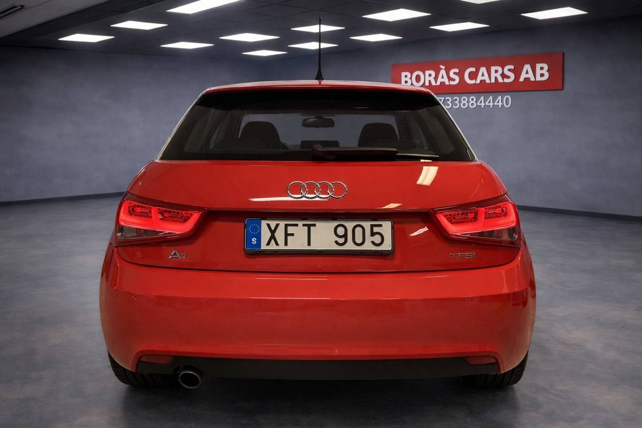 Audi A1 1.2 (89hk) TFSI 2011, bild 3/10