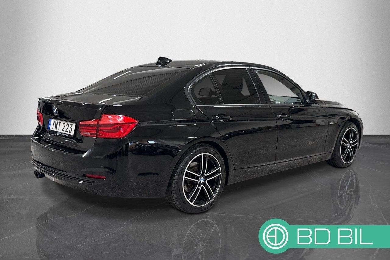BMW 330 2018, photo 4/10