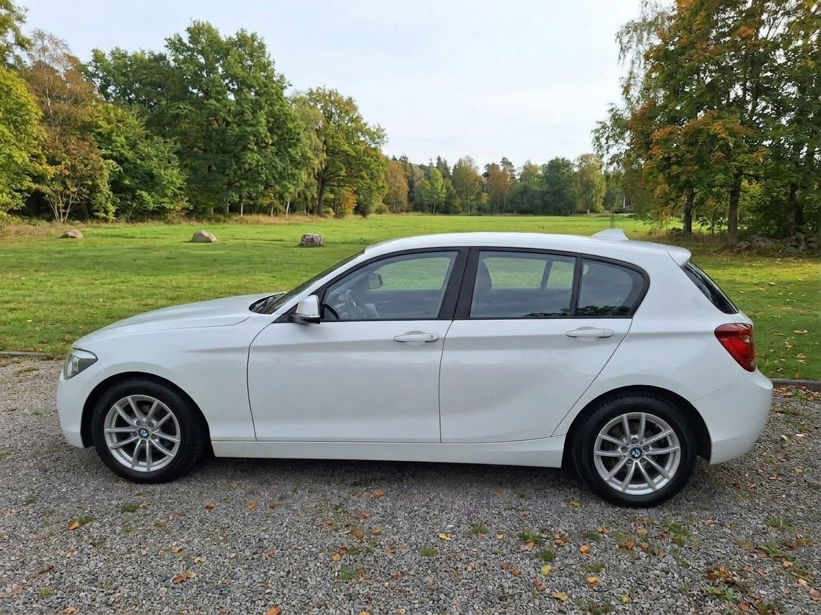 BMW 118 i 5-dörrars Manuell 2017, bild 5/6