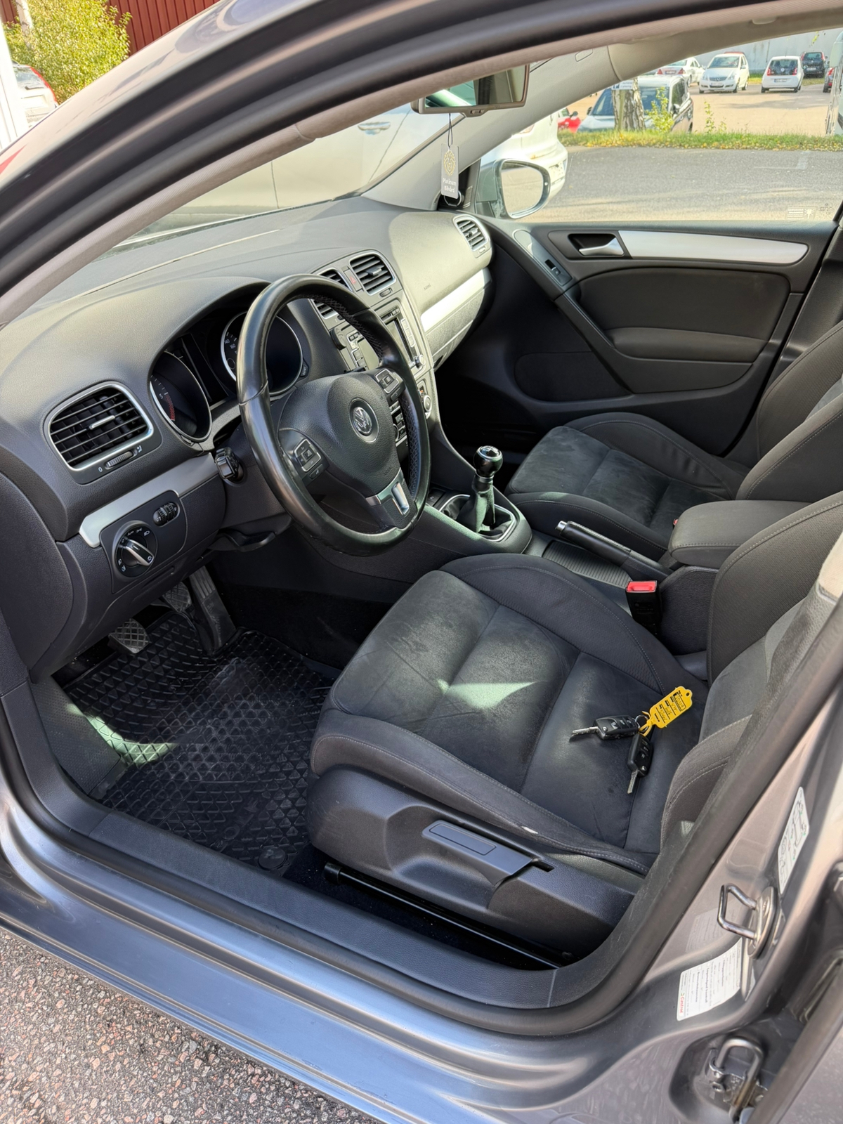 Volkswagen Golf 2012, photo 6/10