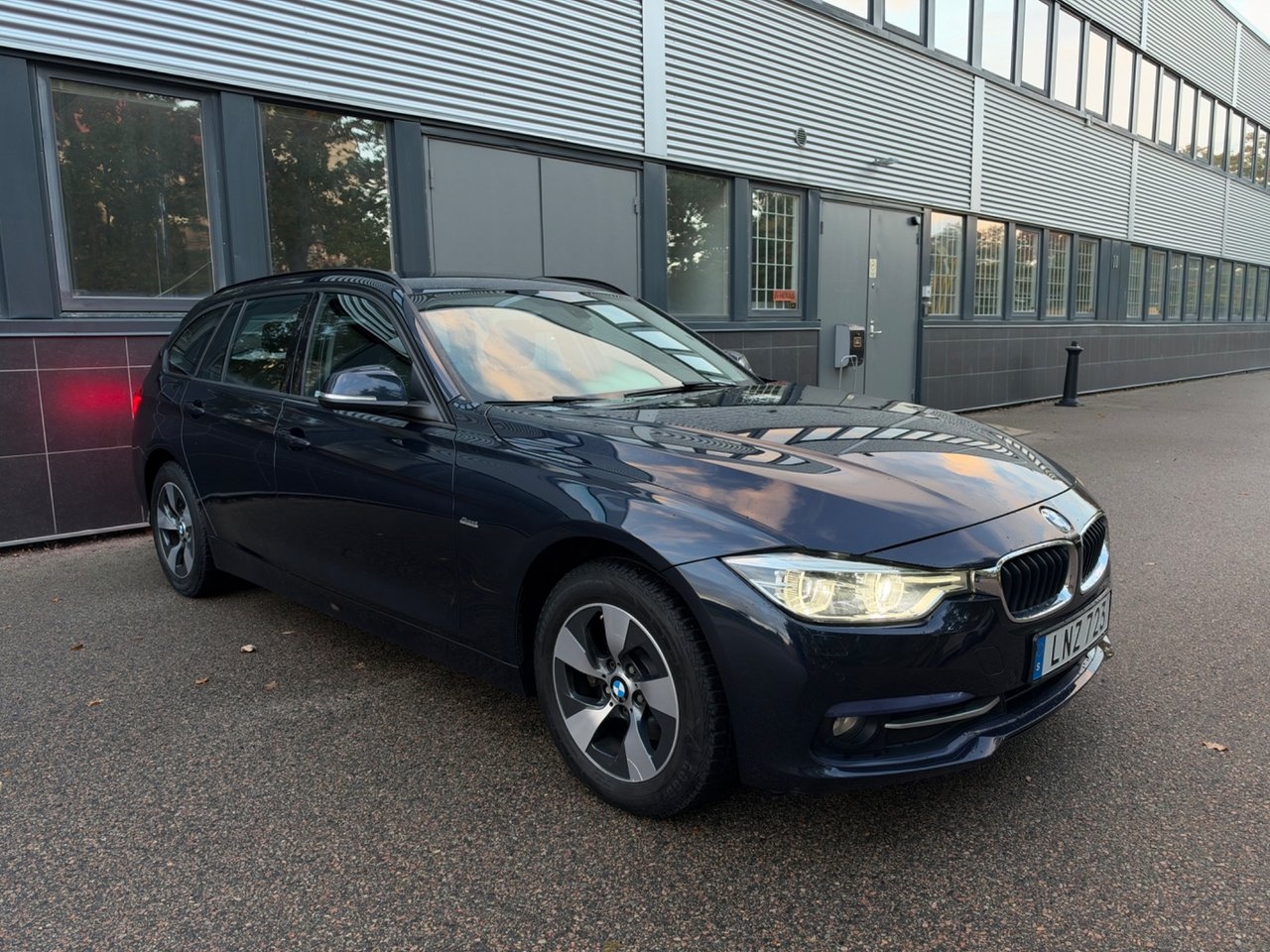 BMW 320 2017, bild 3/10