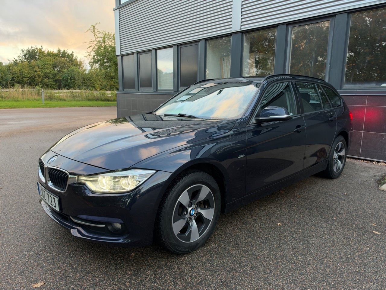 BMW 320