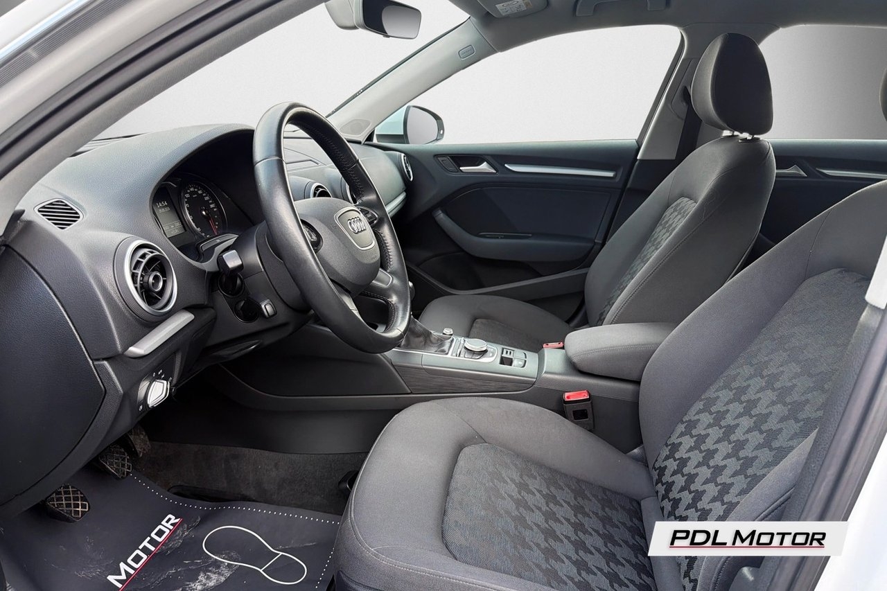 Audi A3 Sportback 1.2 TFSI 2016, bild 6/11