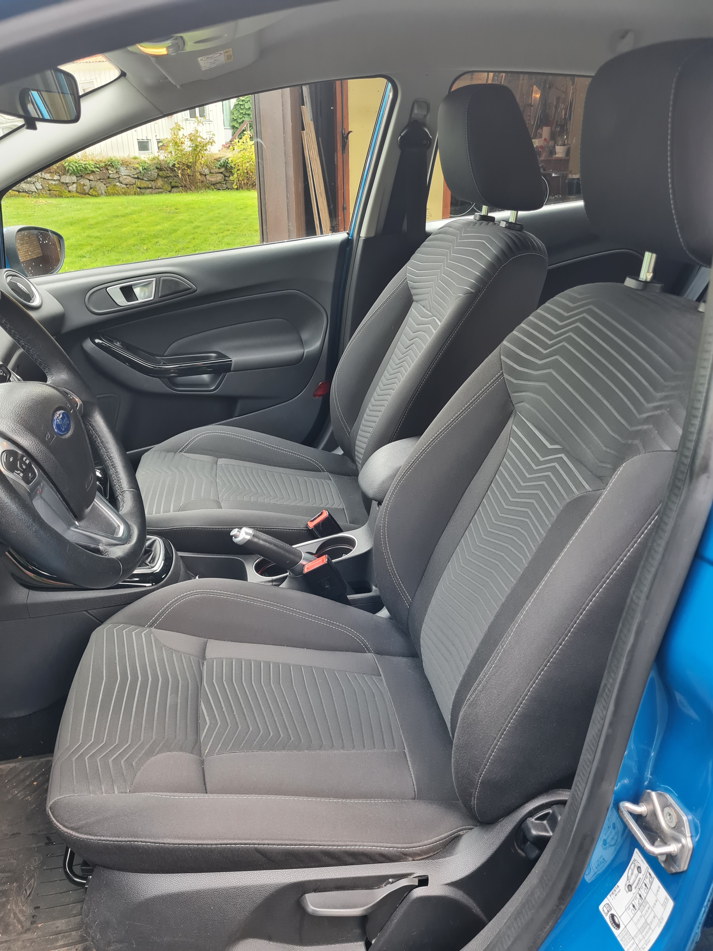 Ford Fiesta 2013, bild 7/8