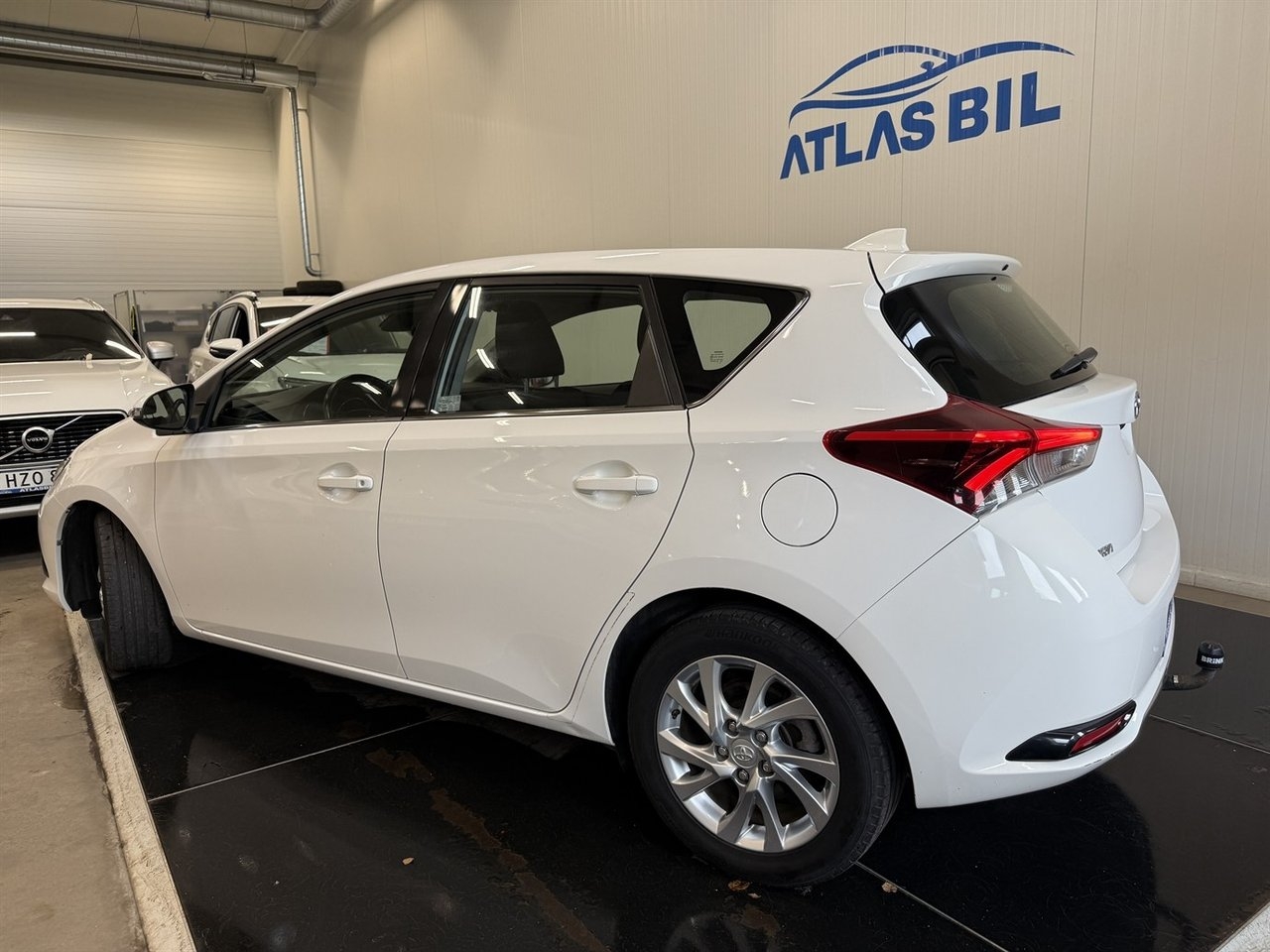 Toyota Auris 2016, bild 3/10