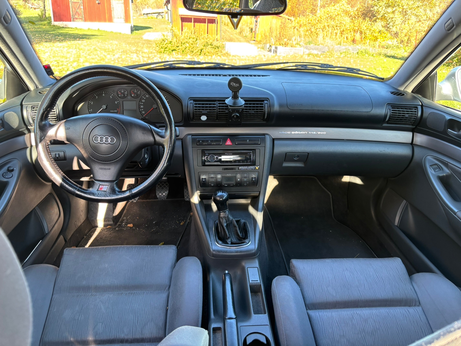 Audi A4 Sedan 1.8 T Manuell 2000, kuva 5/7