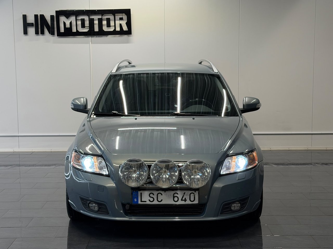 Volvo V50 D3 Geartronic Classic Momentum 2012, photo 4/10