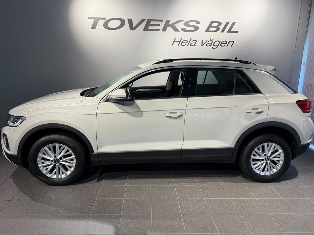 Volkswagen T-Roc 2023, bild 2/10