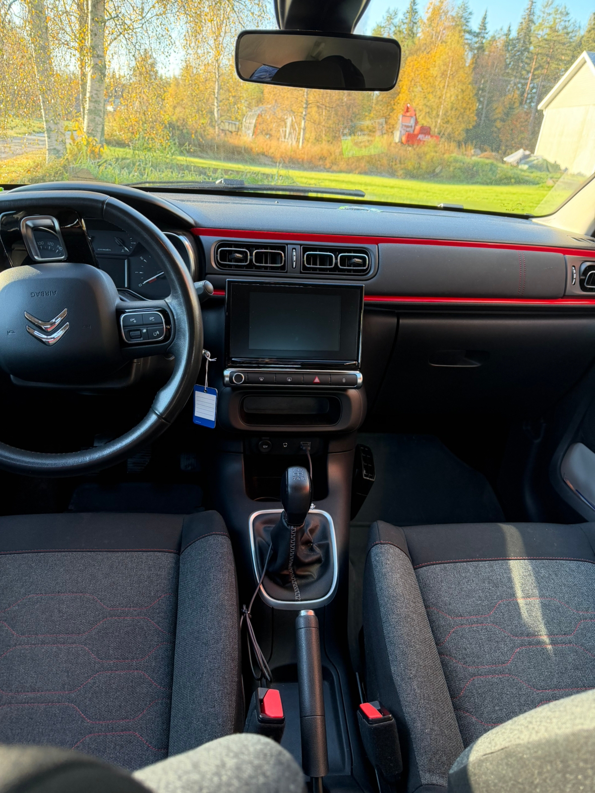 Citroen C3 1.2 PureTech 82 Manuell 2016, bild 6/9