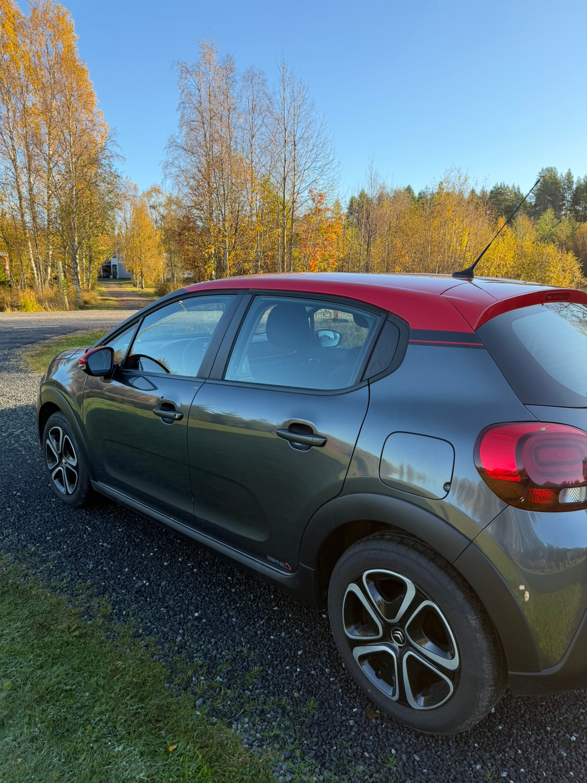 Citroen C3 1.2 PureTech 82 Manuell 2016, bild 3/9