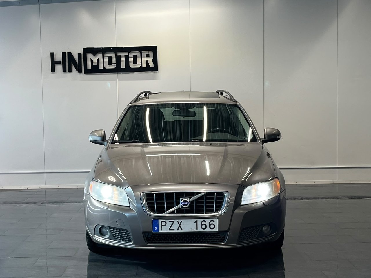 Volvo V70 2.4D Geartronic Momentum 2008, kuva 5/10