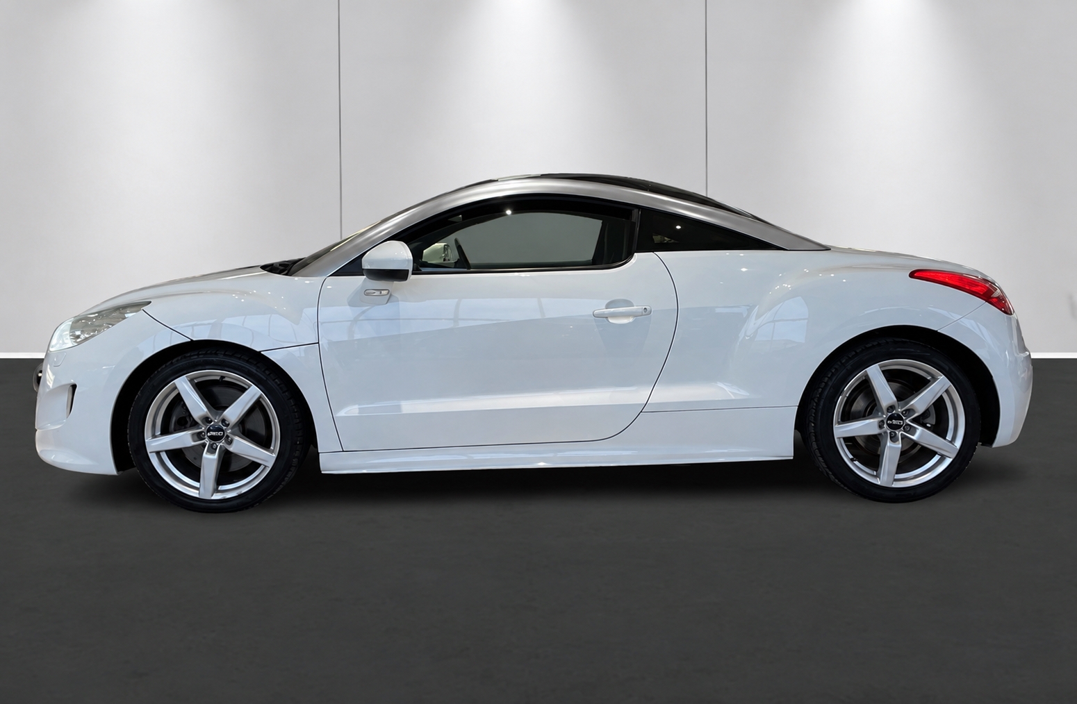Peugeot RCZ 1.6 THP Manuell 2012, bild 2/10