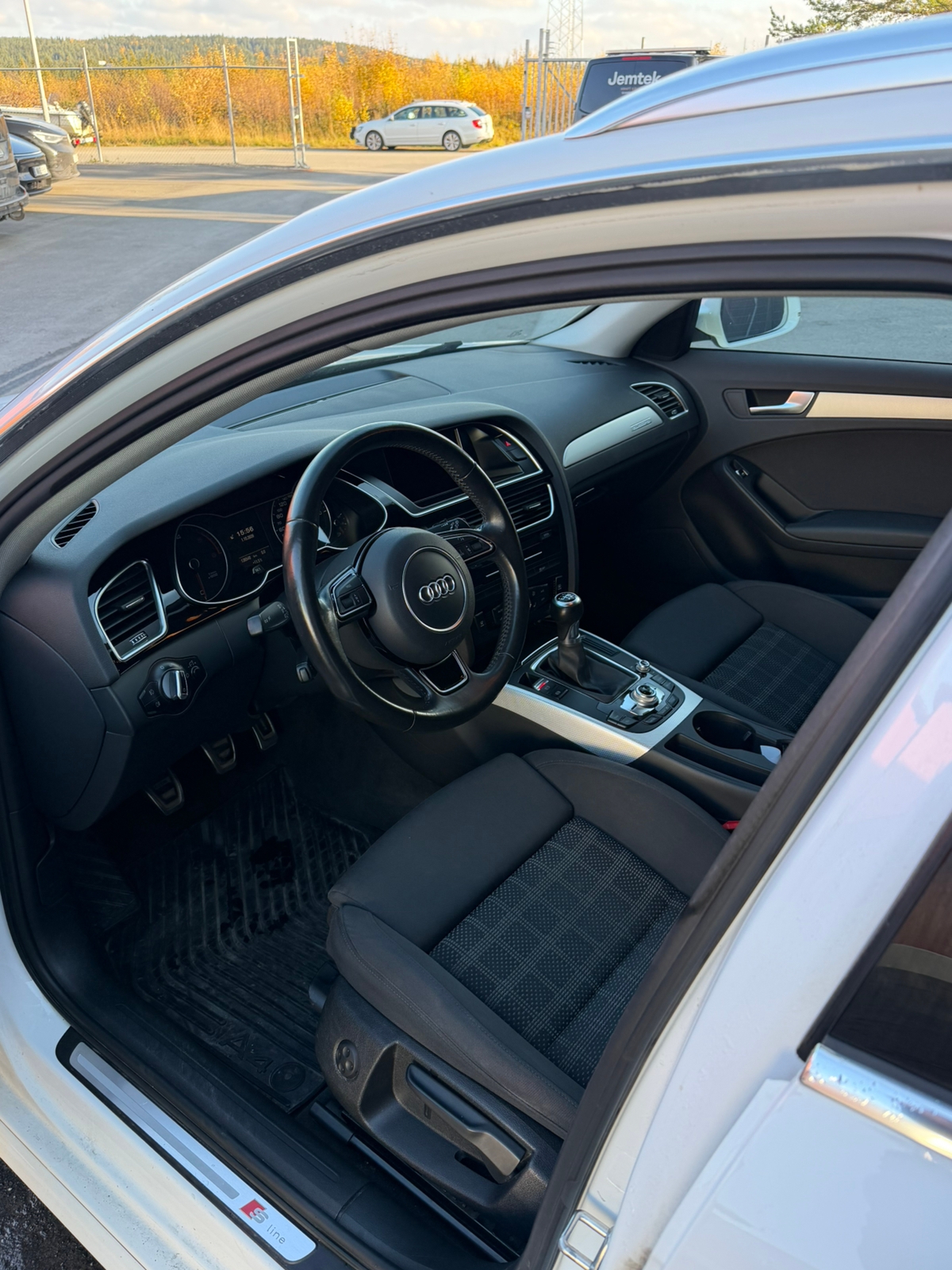 Audi A4 2015, bild 3/7