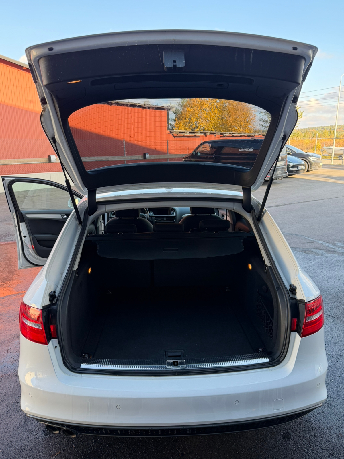 Audi A4 2015, bild 6/7