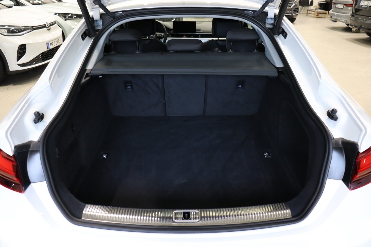 Audi A5 2022, bild 6/10