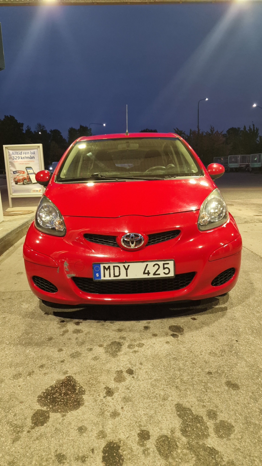 Toyota Aygo 5-dörrar 1.0 VVT-i Manuell 2011, bild 2/5