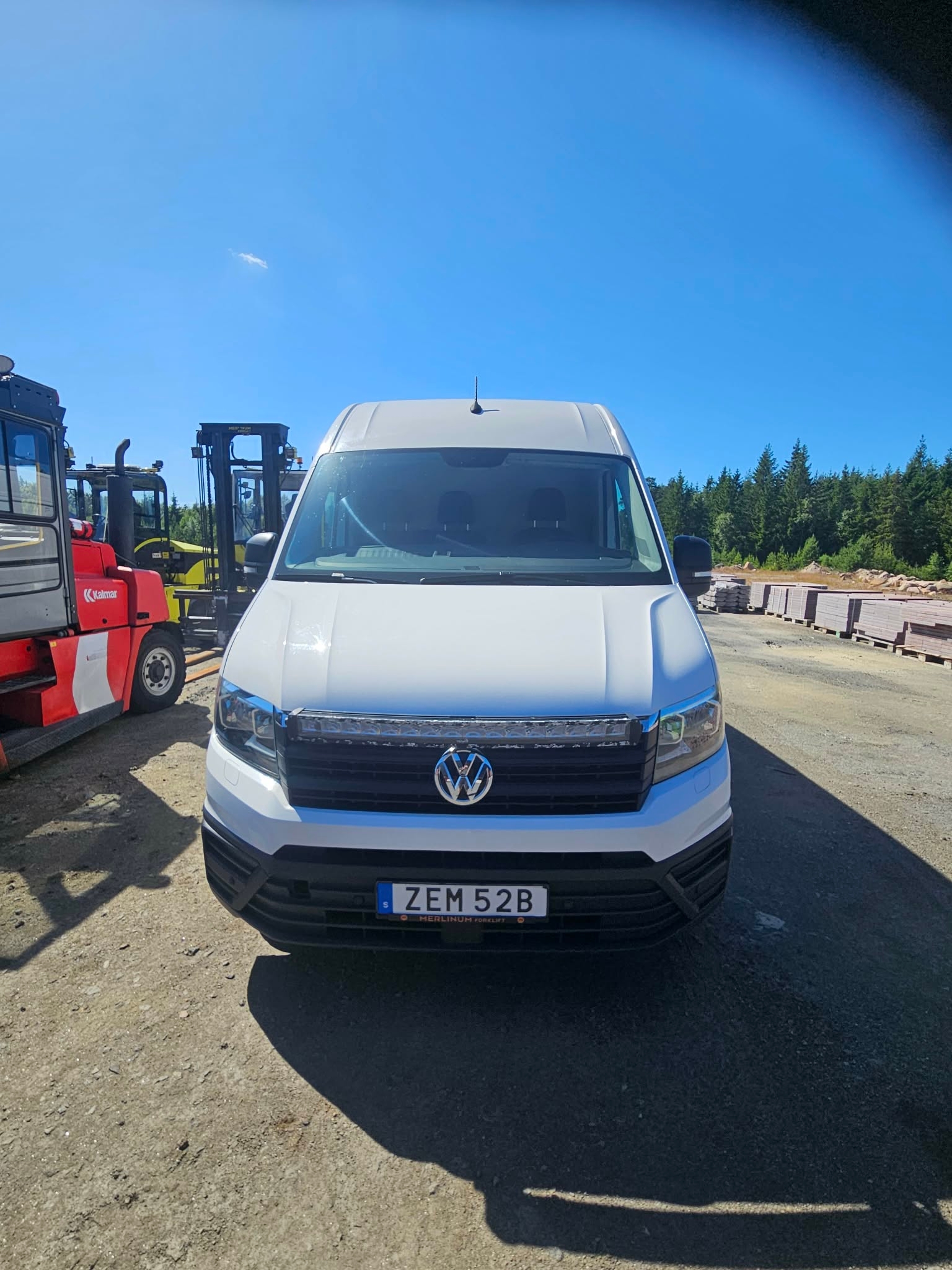 Volkswagen Crafter 35 2.0 TDI Automatisk 2020, bild 2/8