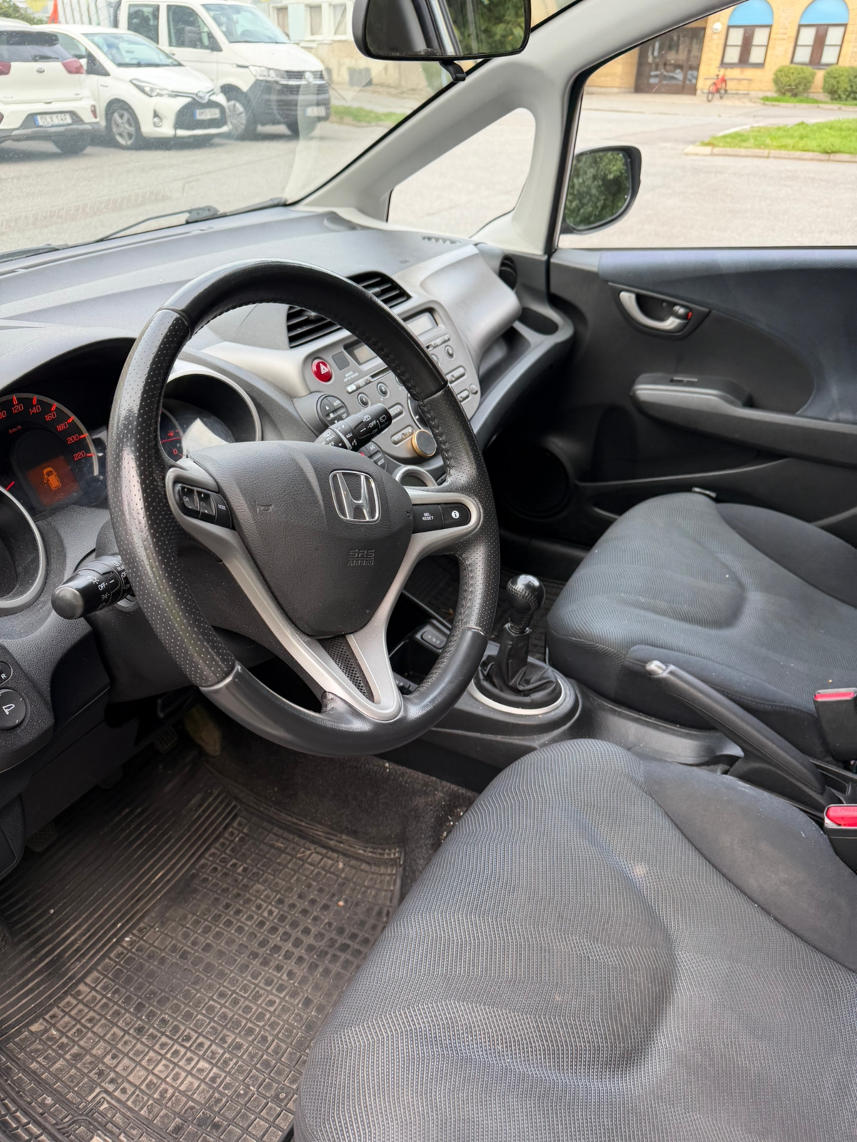 Honda Jazz 1.4 i-VTEC Manuell 2009, bild 6/9