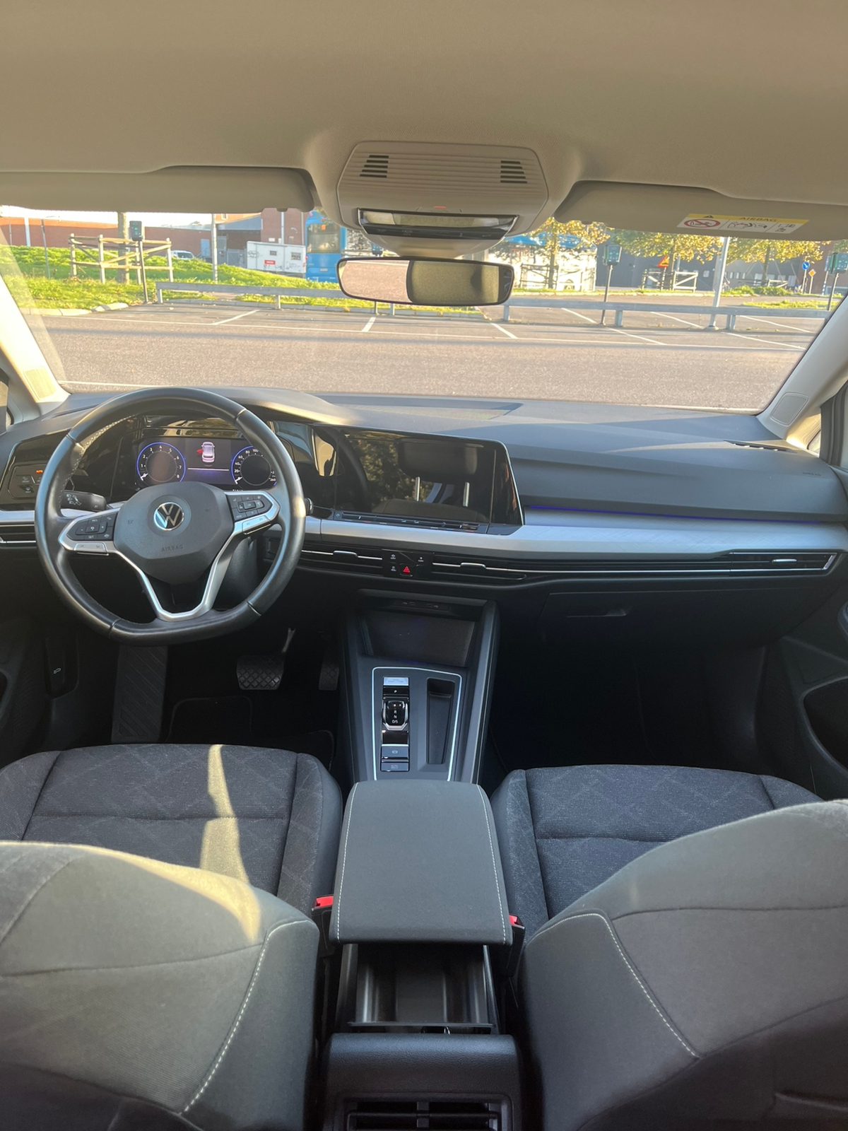 Volkswagen Golf 1.5 eTSI 2020, bild 7/10