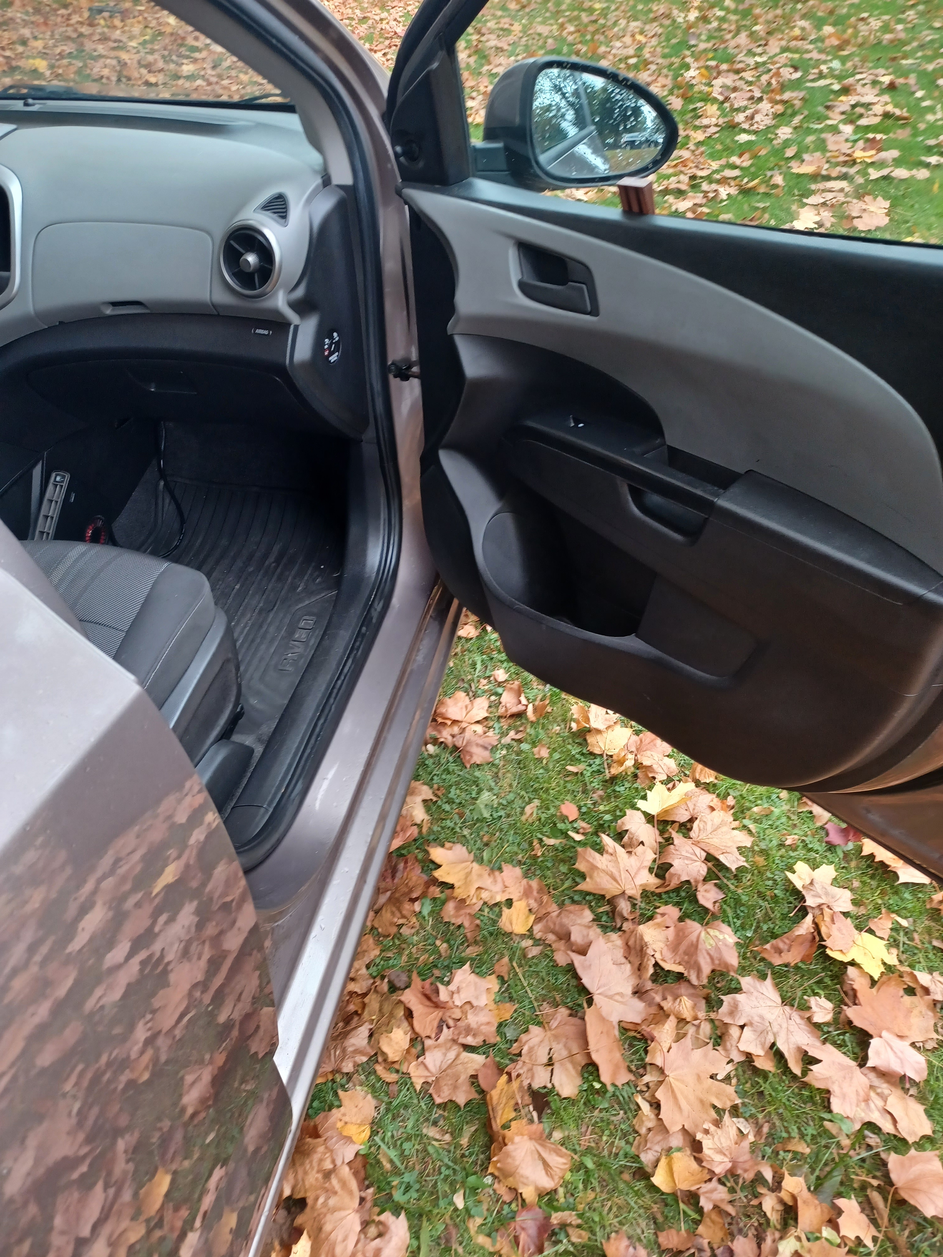 Chevrolet Aveo 1.2 Manuell 2014, bild 7/8