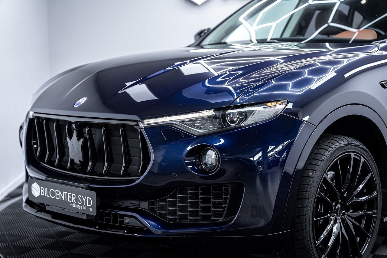 Maserati Levante S 2017, bild 2/10