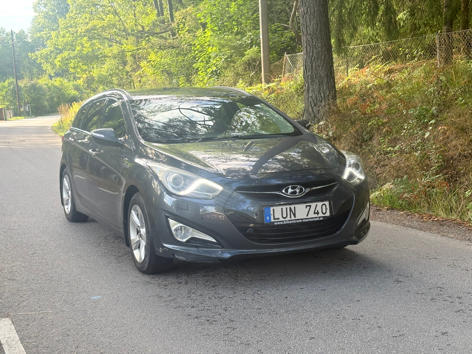 Hyundai i40 cw 1.7 CRDi Manuell 2012, bild 2/10